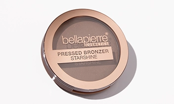 Packshot poudre à bronzer Bellapierre, photo packshot fond blanc, teintes nude et bronze